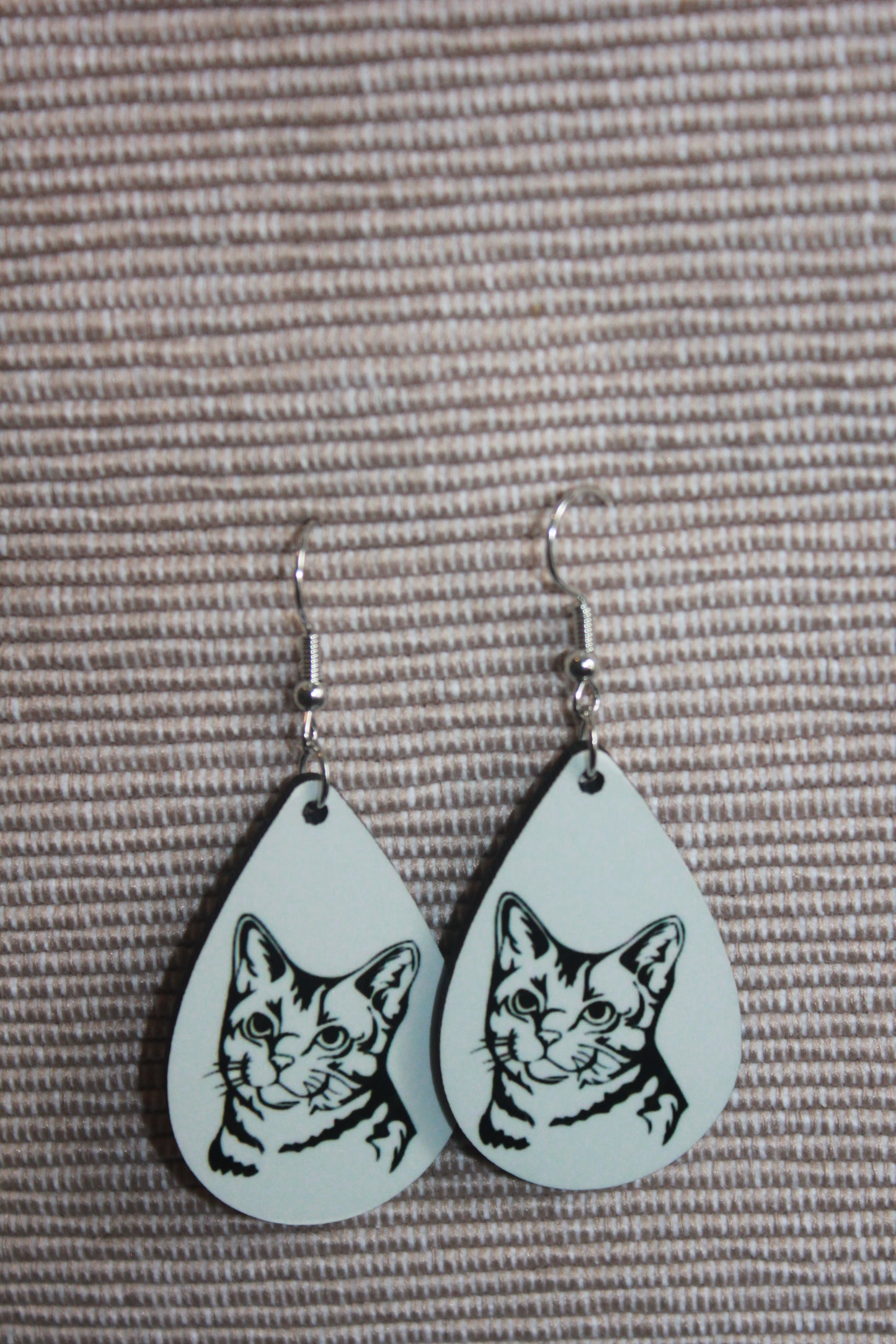 Tear drop Earrings -Cat