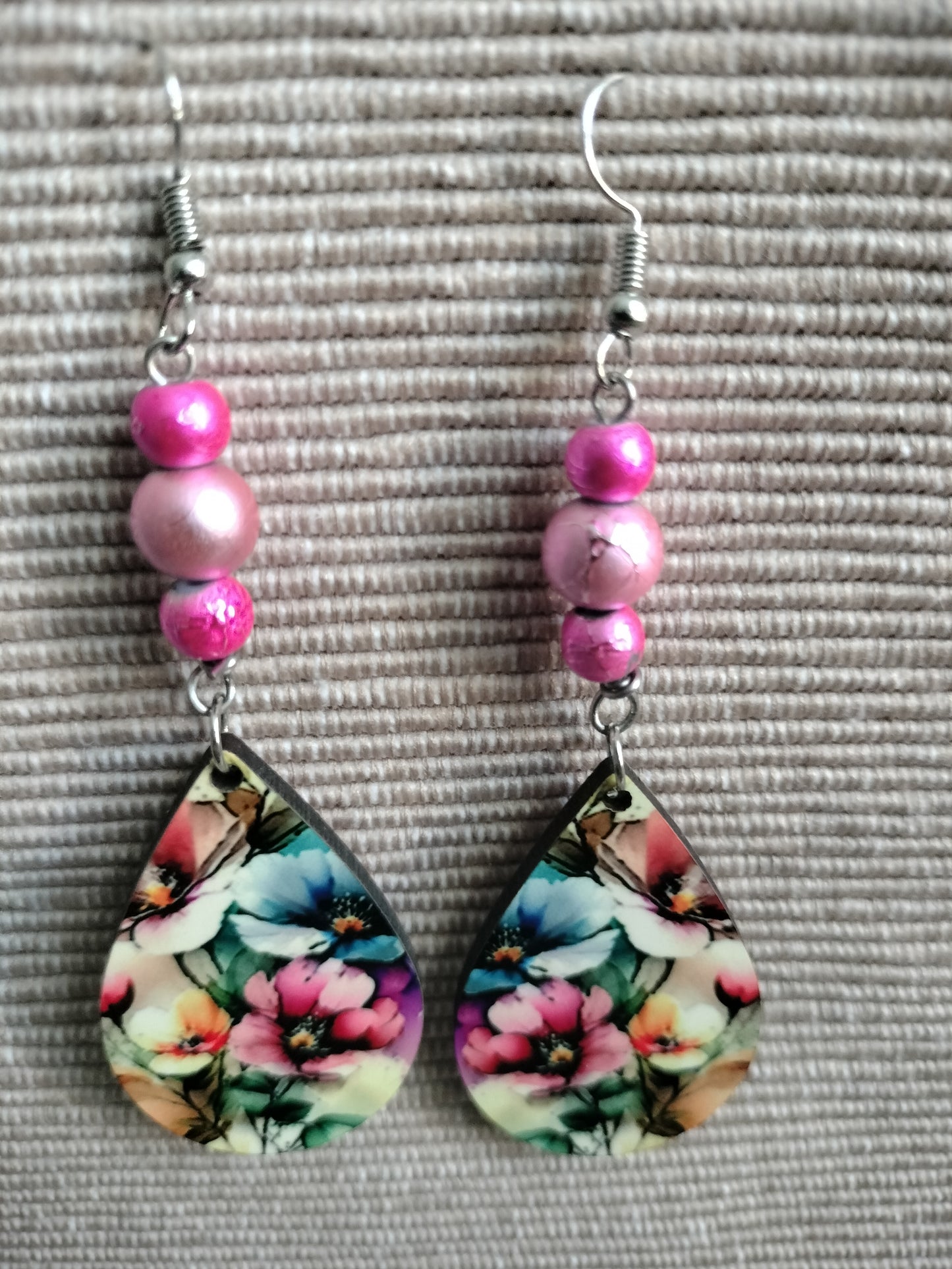 Tear drop Earrings - Beaded Pink Flowers